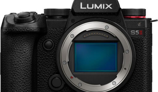 Panasonic Lumix DC-S5