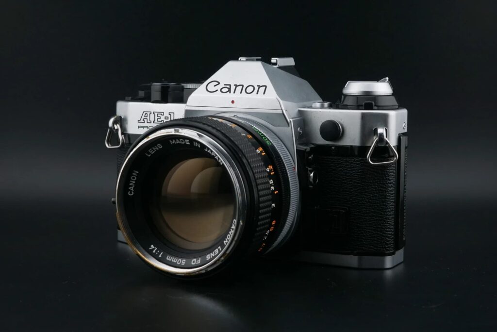 Procedure Of Replacing Light Seals On The Canon A1