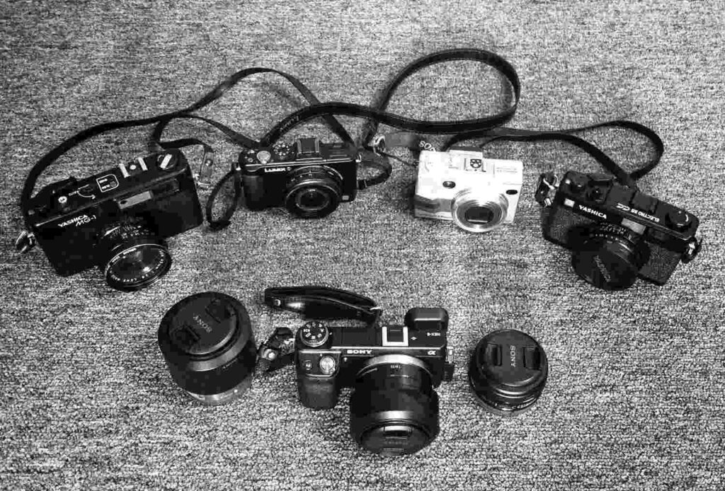 How To Choose A Camera For Street Photography?